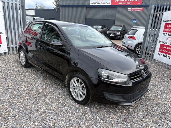 Volkswagen Polo Hatchback, Petrol, 2013, Black