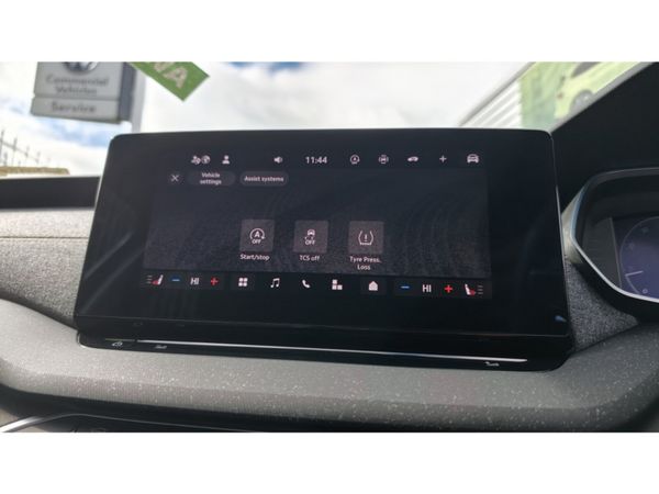 Skoda Octavia Saloon, Diesel, 2024, Grey