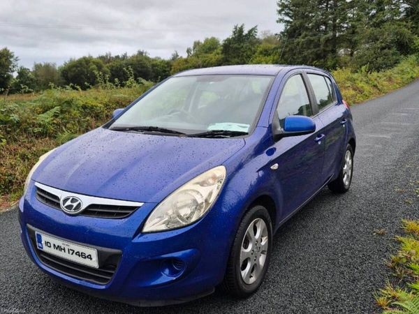 Hyundai i20 Hatchback, Petrol, 2010, Blue