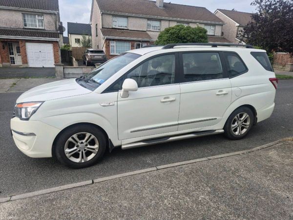 SsangYong Rodius MPV, Diesel, 2017, White
