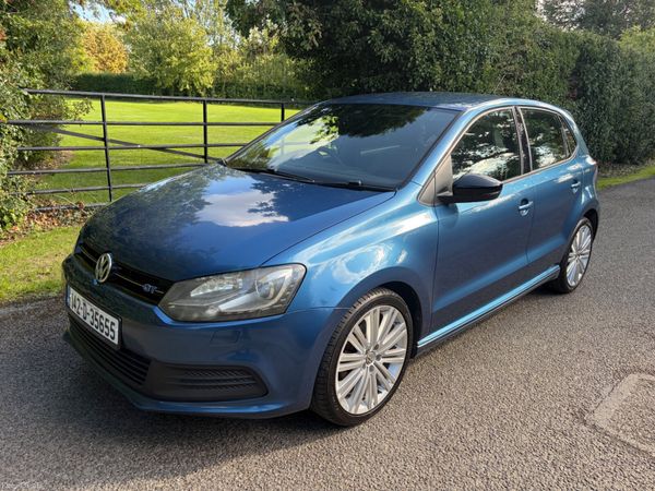 Volkswagen Polo Hatchback, Petrol, 2014, Blue
