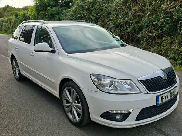 Skoda Octavia Estate, Diesel, 2011, White
