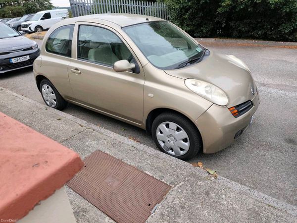 Nissan Micra Hatchback, Petrol, 2003, Gold