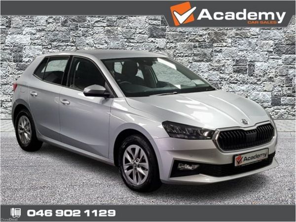 Skoda Fabia Hatchback, Petrol, 2025, Grey
