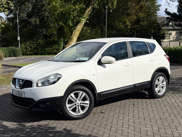 Nissan Qashqai Hatchback, Diesel, 2011, White