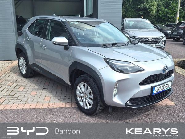 Toyota Yaris Cross SUV, Petrol Hybrid, 2024, Grey