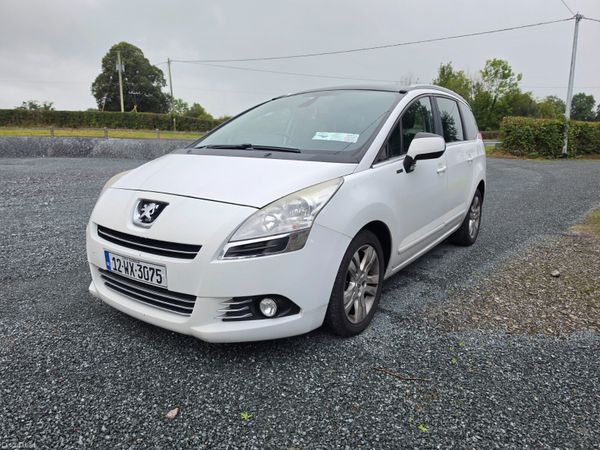 Peugeot 5008 MPV, Diesel, 2012, White