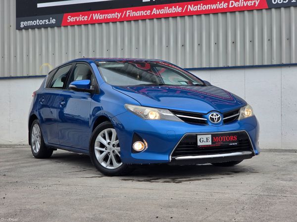 Toyota Auris Hatchback, Diesel, 2014, Blue
