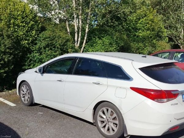 Hyundai i40 Estate, Diesel, 2011, White