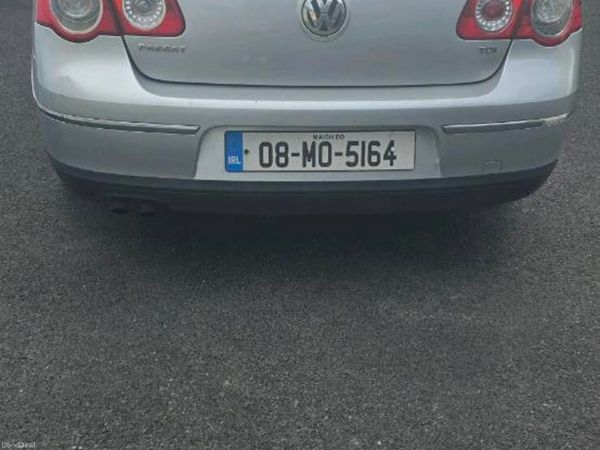Volkswagen Passat Saloon, Diesel, 2008, Silver
