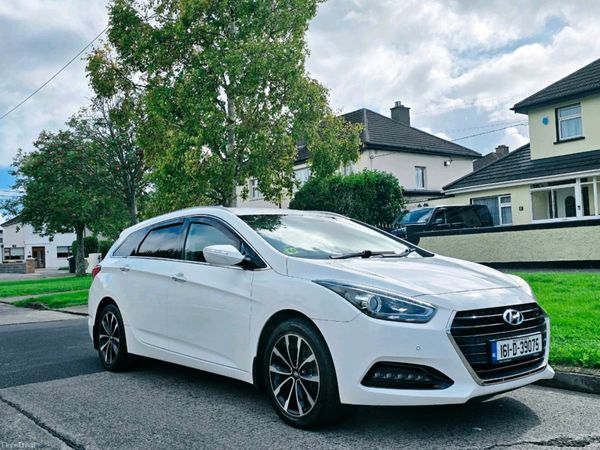 Hyundai i40 Estate/Jeep, Diesel, 2016, White