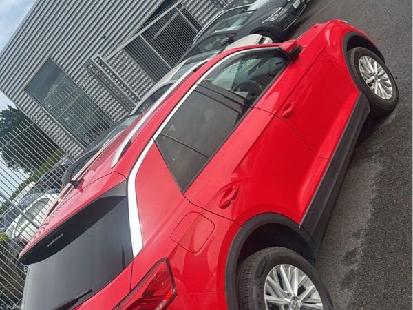 Volkswagen T-Roc SUV, Diesel, 2019, Red