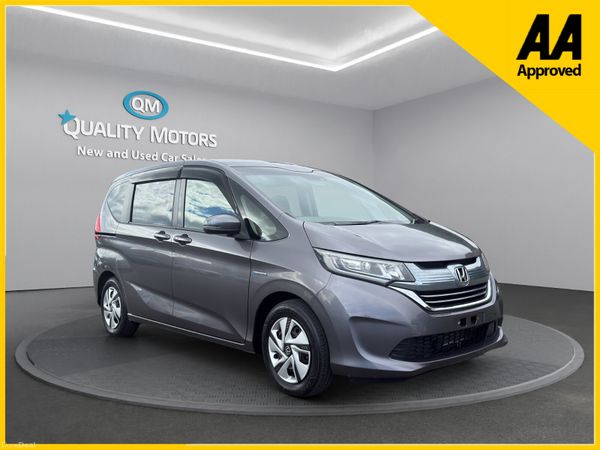 Honda Freed MPV, Petrol Hybrid, 2017, Grey