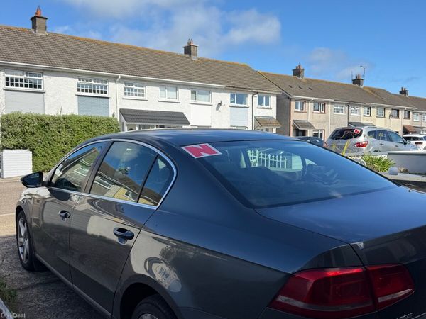 Volkswagen Passat Saloon, Diesel, 2011, Grey