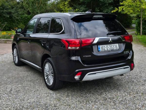 Mitsubishi Outlander SUV, Petrol Plug-in Hybrid, 2018, Black