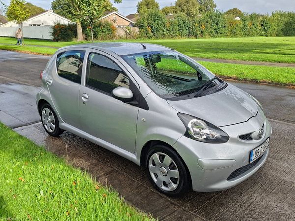 Toyota Aygo Hatchback, Petrol, 2009, Silver