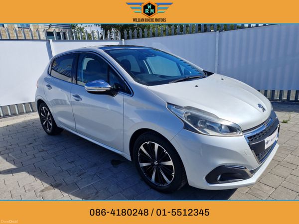Peugeot 208 Hatchback, Petrol, 2017, White