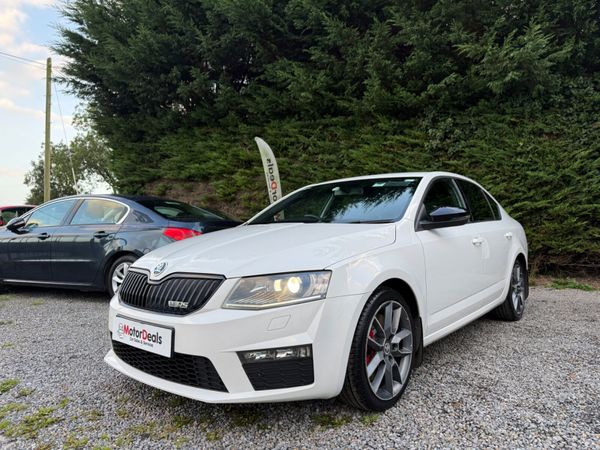 Skoda Octavia Saloon, Diesel, 2015, White