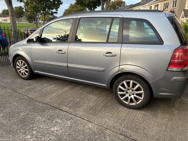 Opel Zafira MPV, Petrol, 2007, Silver