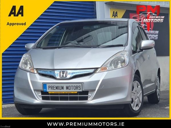 Honda Fit Hatchback, Petrol Hybrid, 2013, Silver