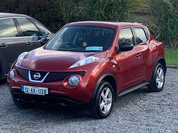 Nissan Juke SUV, Petrol, 2012, Red