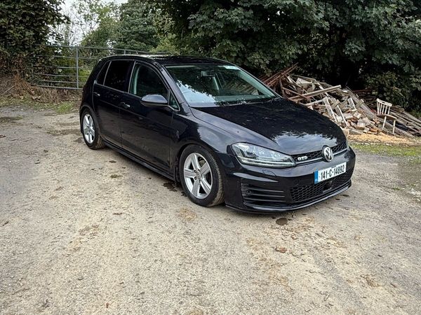 Volkswagen Golf Hatchback, Diesel, 2014, Black