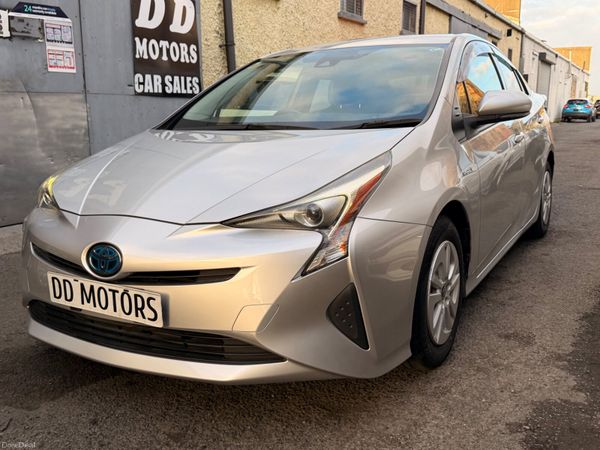 Toyota Prius Hatchback, Petrol Hybrid, 2019, Silver