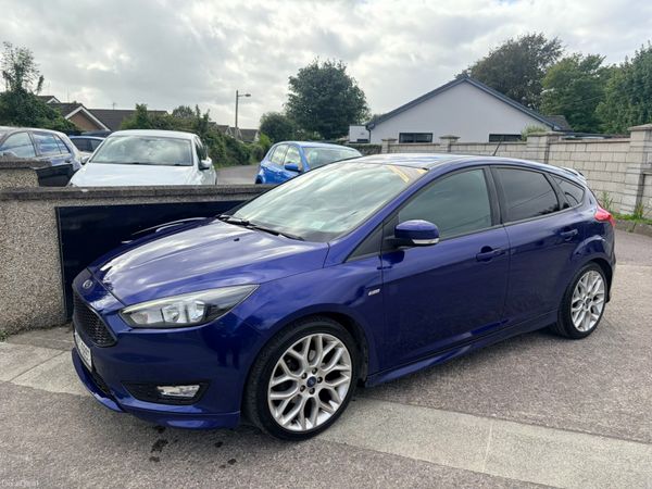Ford Focus Hatchback, Petrol, 2017, Blue