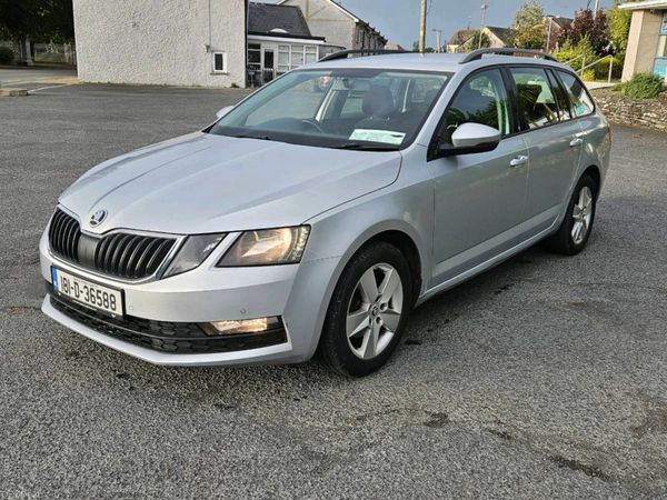 Skoda Octavia Estate, Diesel, 2018, Grey