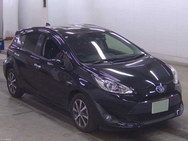 Toyota Aqua Hatchback, Petrol Hybrid, 2018, Black
