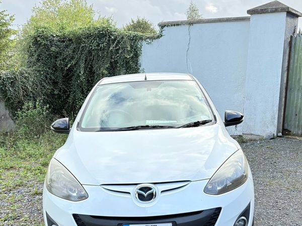 Mazda Demio MPV, Petrol, 2013, White