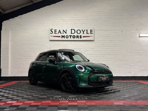 Mini Cooper Hatchback, Petrol, 2022, Green