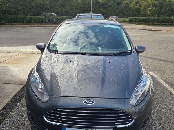 Ford Fiesta Hatchback, Petrol, 2016, Grey