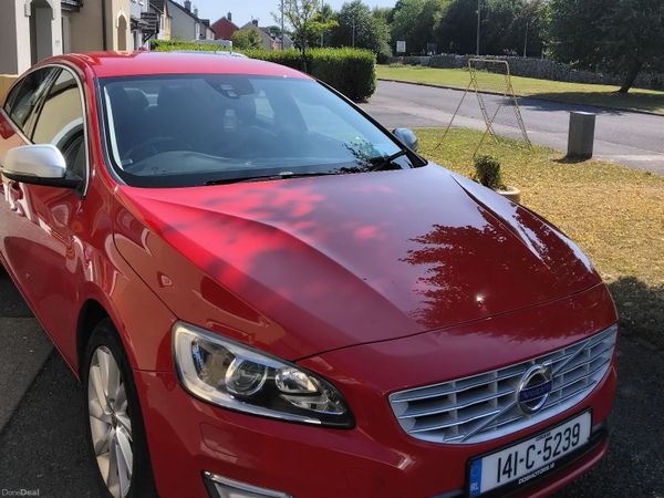 Volvo S60 Saloon, Diesel, 2014, Red