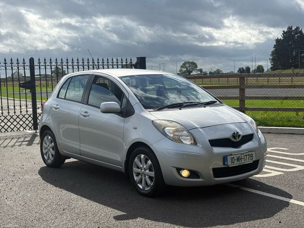 Toyota Yaris Hatchback, Diesel, 2010, Silver