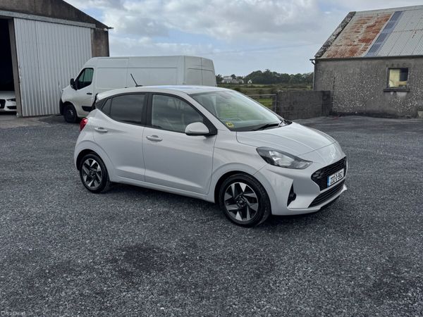 Hyundai i10 Hatchback, Petrol, 2023, Grey