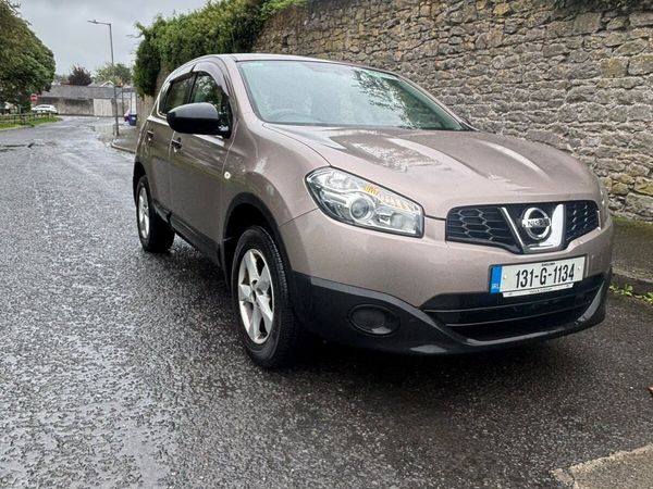 Nissan Qashqai MPV, Petrol, 2013, Brown