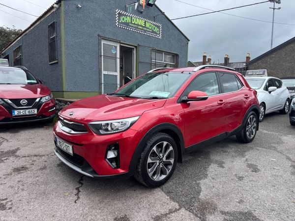Kia Stonic Hatchback, Petrol, 2019, Red