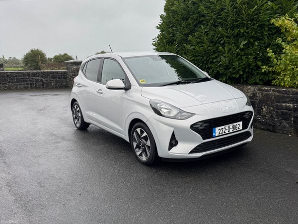 Hyundai i10 Hatchback, Petrol, 2023, Grey