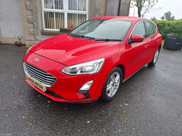 Ford Focus Hatchback, Petrol, 2019, Red