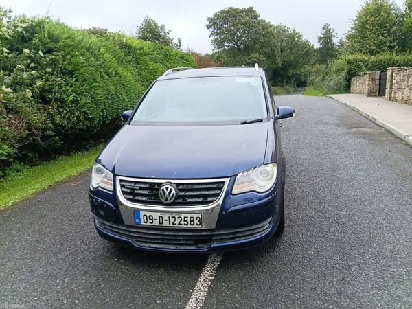 Volkswagen Touran MPV, Diesel, 2009, Blue