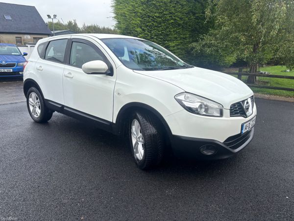 Nissan Qashqai Hatchback, Diesel, 2014, White