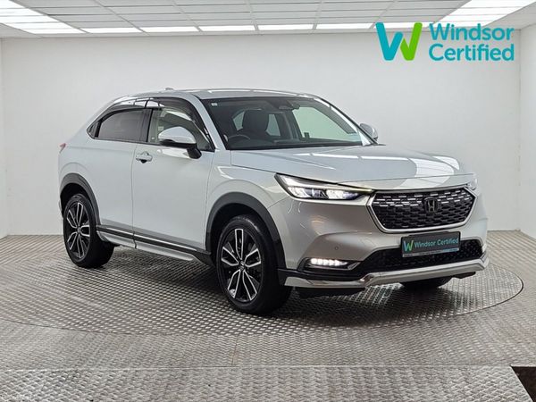 Honda Vezel SUV, Petrol Hybrid, 2021, White