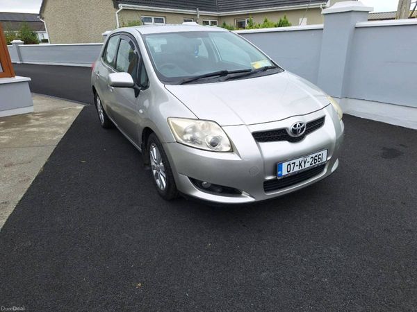 Toyota Auris Hatchback, Petrol, 2007, Silver
