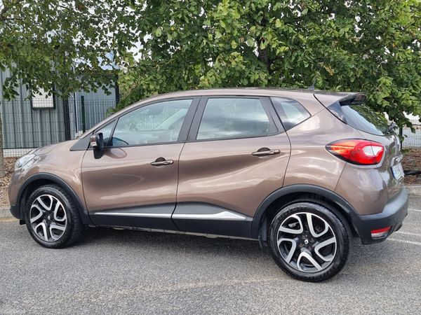 Renault Captur Hatchback, Diesel, 2014, Brown