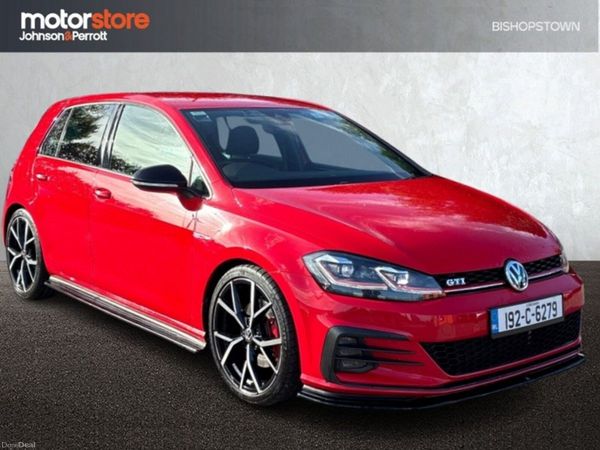 Volkswagen Golf Hatchback, Petrol, 2019, Red