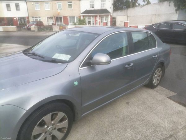Skoda Superb Hatchback, Diesel, 2012, Grey