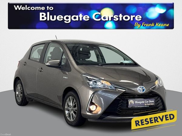 Toyota Yaris Hatchback, Petrol Hybrid, 2018, Grey