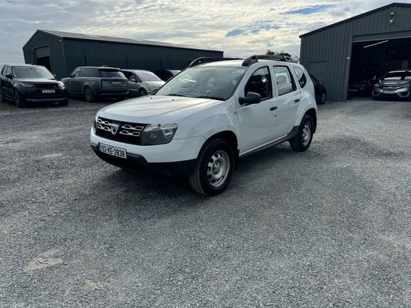 Dacia Duster SUV, Petrol, 2015, White