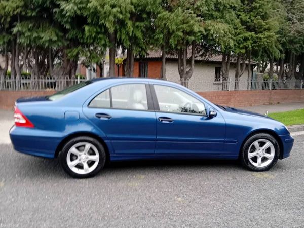 Mercedes-Benz C-Class Saloon, Petrol, 2007, Blue